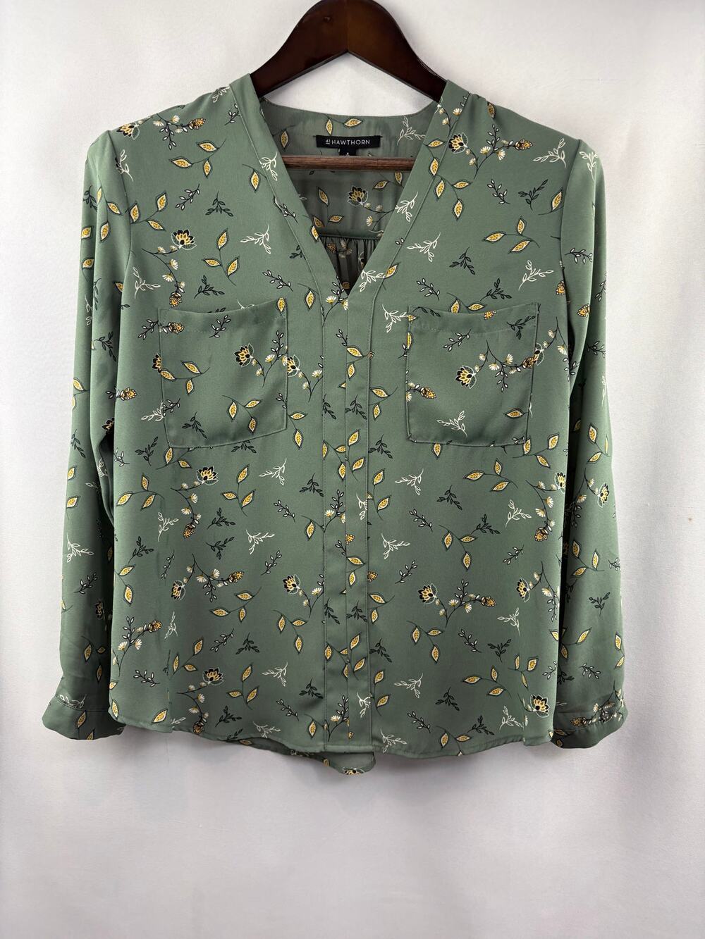 Women’s 41 Hawthorne Small Sage Green Floral Blouse